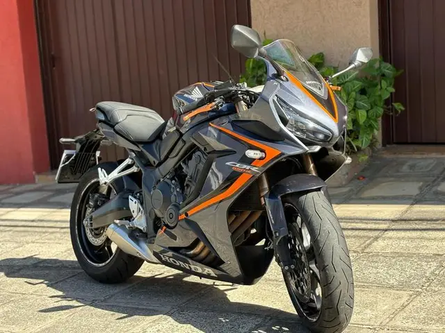 Carro Honda CBR 650R 2021 ABS