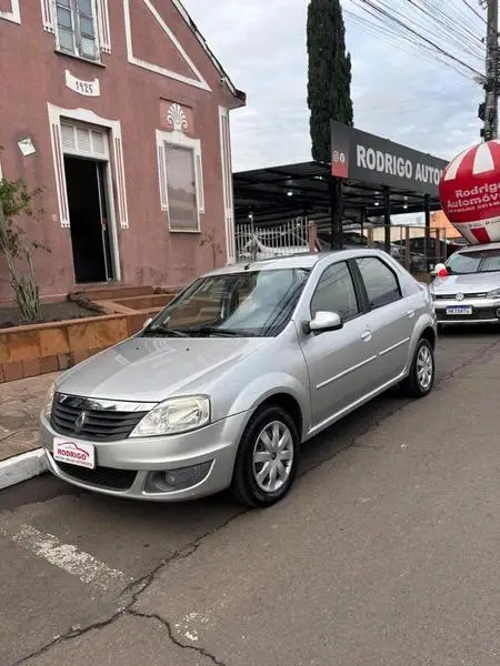 Carro Renault Logan 2012 Authentique 1.0 16V (flex)