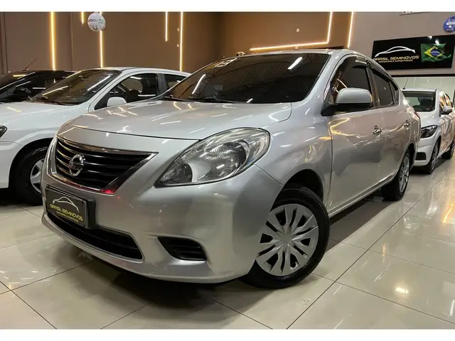 Carro Nissan Versa 2013 1.6 16V SV (Flex)