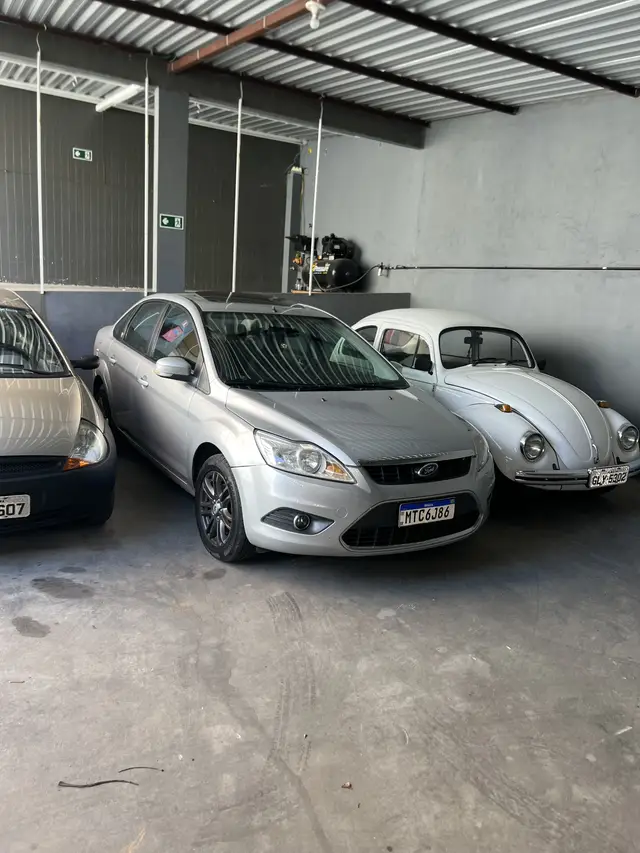 Carro Ford Focus Sedan 2009 Ghia 2.0 16V Duratec