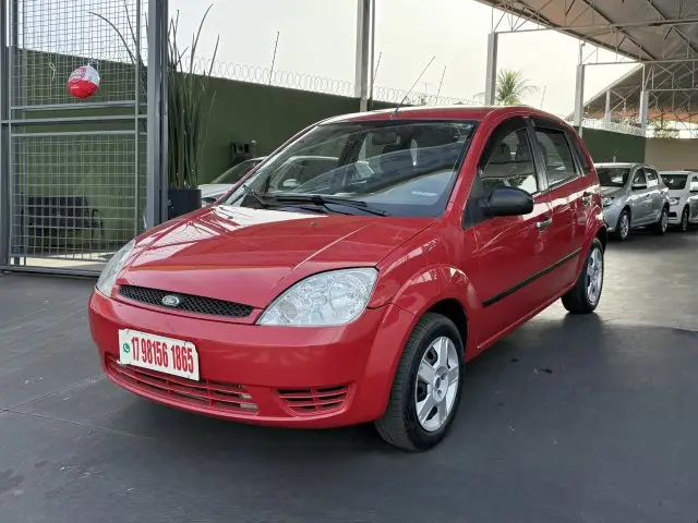 Carro Ford Fiesta Hatch 2004 Personnalité 1.0 8V