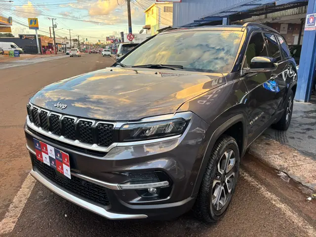 Carro Jeep Commander 2023 Limited 1.3 T270