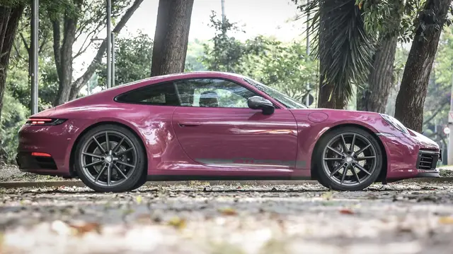 Carro Porsche 911 2023 Carrera T 3.0