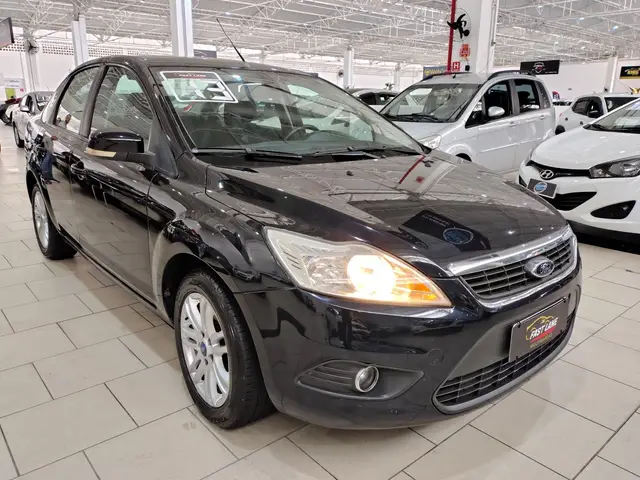 Carro Ford Focus Sedan 2013 GLX 2.0 16V (Flex)