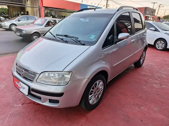 Carro Fiat Idea 2010 ELX 1.4 (Flex)