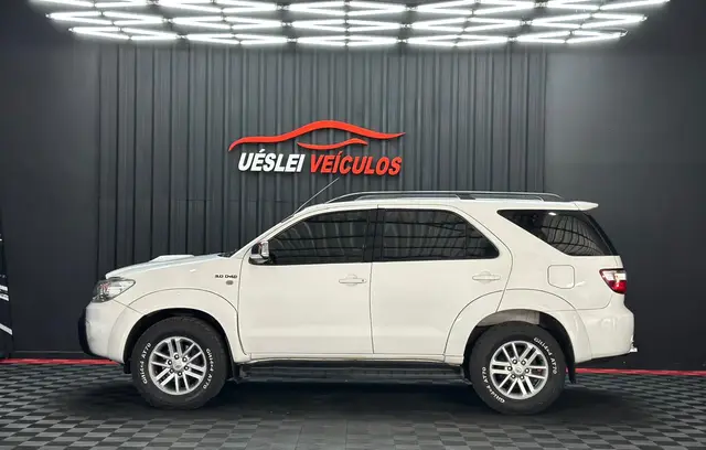 Carro Toyota Hilux SW4 2010 SRV 4x4 3.0 Turbo  (aut)