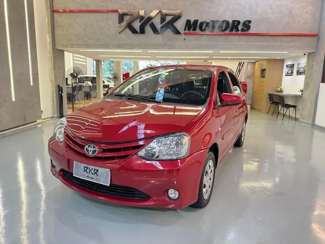 Carro Toyota Etios 2015 X 1.3 (Flex)