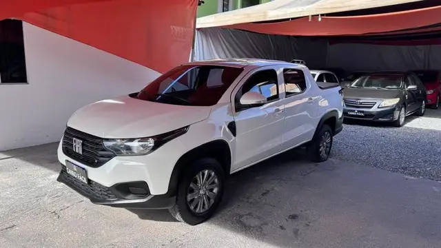 Carro Fiat Strada 2023 Endurance 1.4 Cabine Plus (Flex)