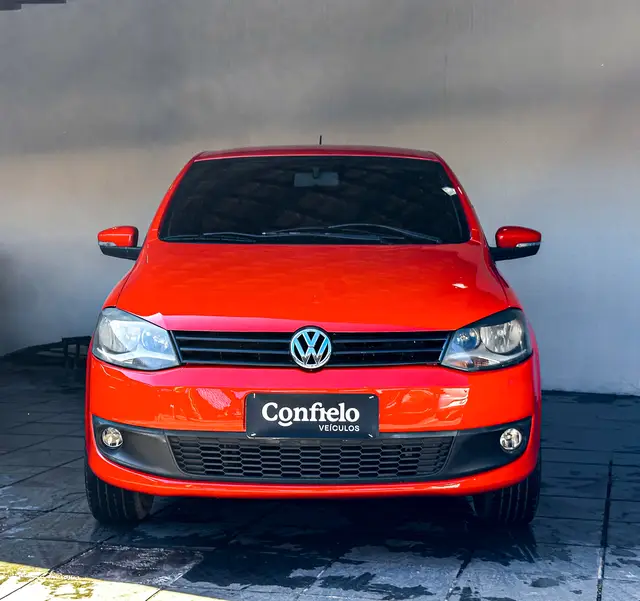 Carro Volkswagen Fox 2011 1.0 8V (Flex) 4p