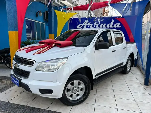 Carro Chevrolet S10 Cabine Dupla 2013 S10 LS 2.8 diesel (Cab Dupla) 4x2