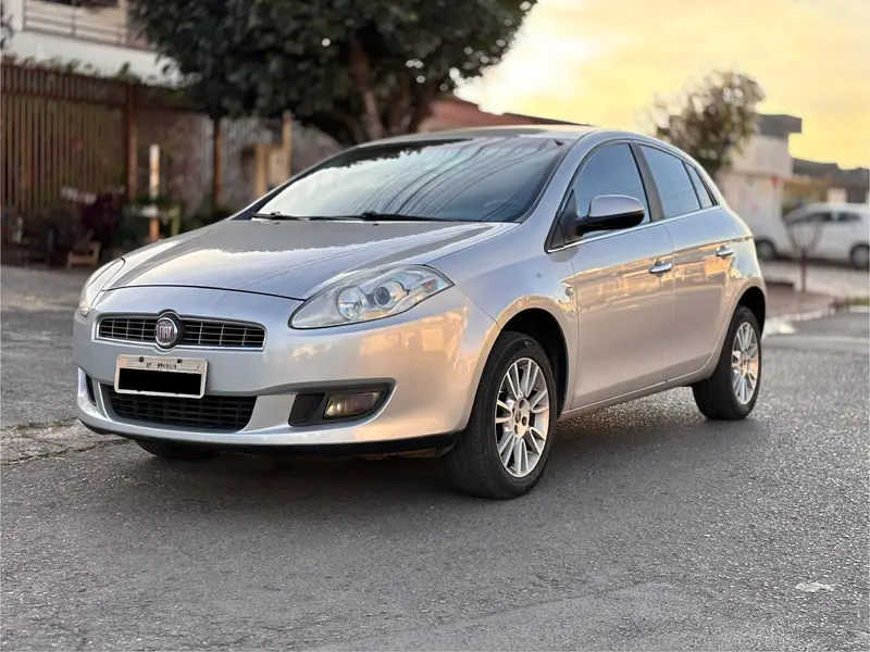 Fiat Bravo Essence 1.8 16V (Flex)