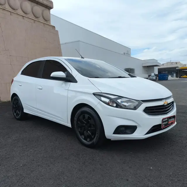 Carro Chevrolet Onix 2019 1.0 LT SPE/4