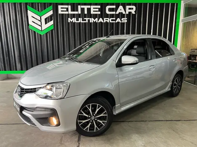 Carro Toyota Etios Sedan 2018 Platinum 1.5 (Aut) (Flex)