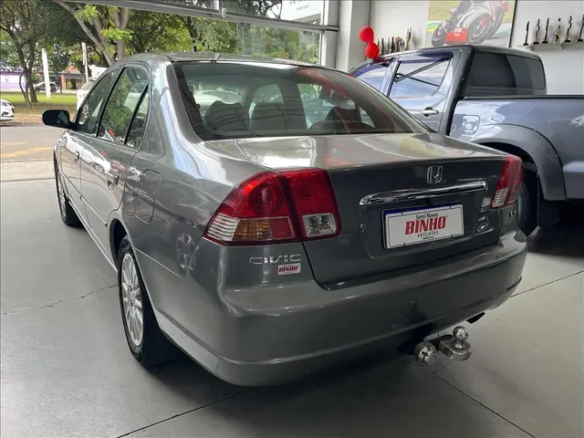 Carro Honda Civic 2003 Sedan LX 1.7 16V (Aut)