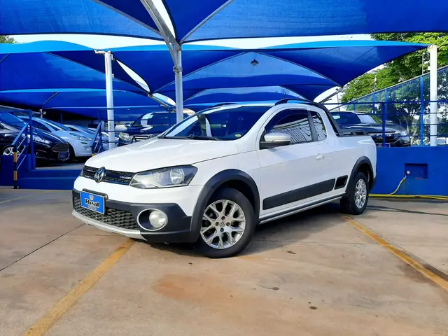Carro Volkswagen Saveiro 2014 Cross 1.6 (Flex) (cab. estendida)