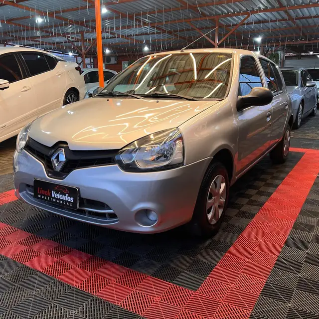 Carro Renault Clio 2014 Hatch. RN 1.0 16V