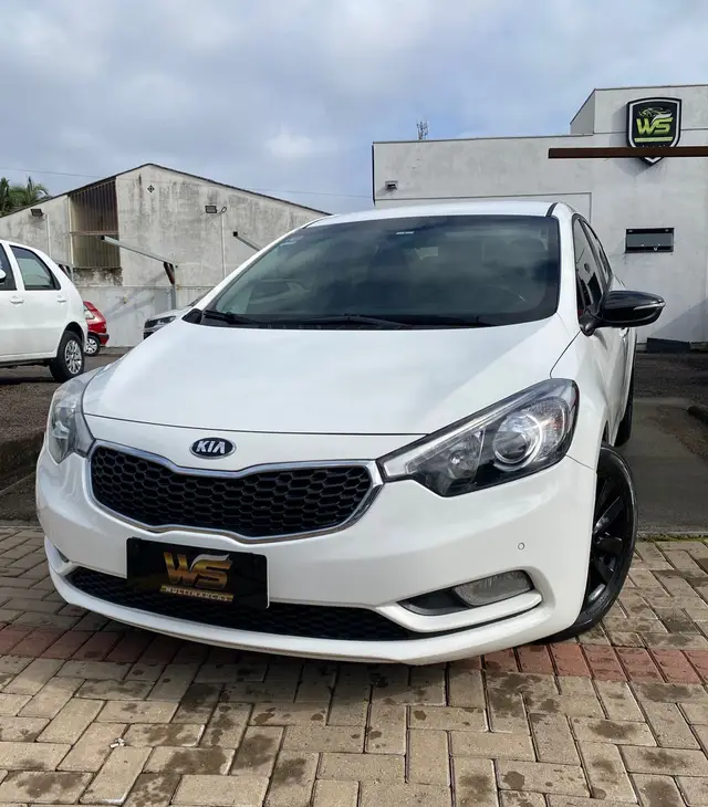 Carro Kia Cerato 2014 SX 1.6 (Aut) (Flex)