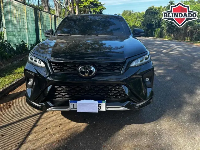 Carro Toyota SW4 2023 Diamond  2.8 turbodiesel 7L 4x4 (Aut)
