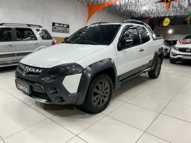 Carro Fiat Strada 2015 Adventure 1.8 16V (Flex) (Cabine Dupla)