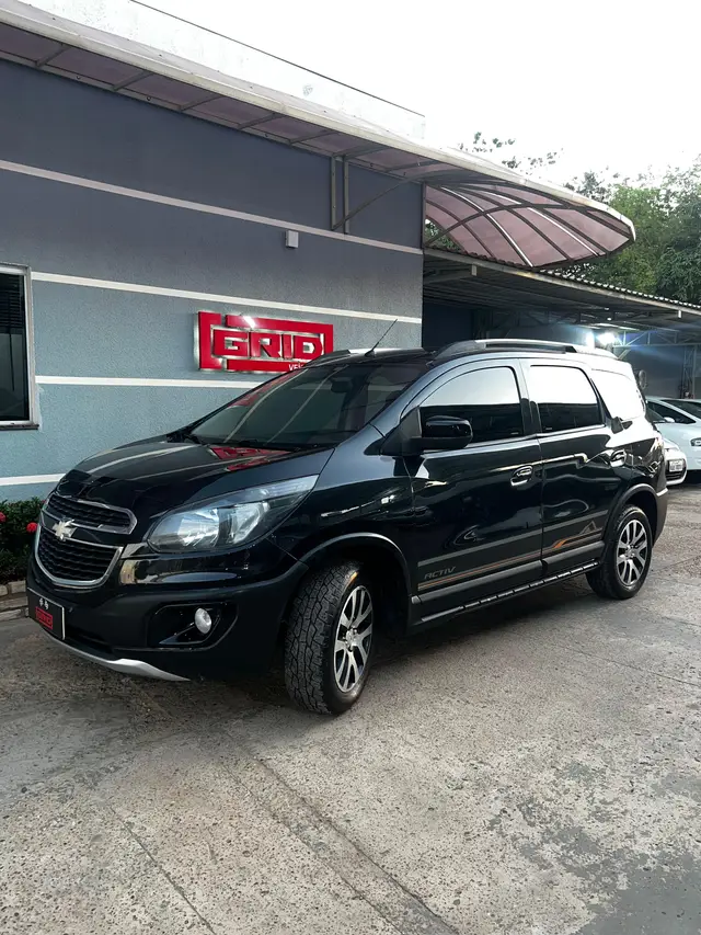 Carro Chevrolet Spin 2016 Activ 1.8 (Flex) (Aut)