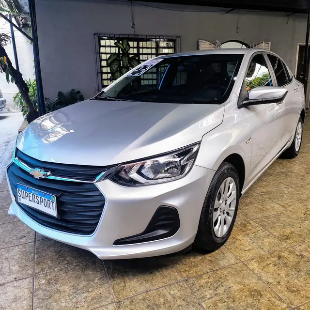 Carro Chevrolet Onix 2023 LT 1.0