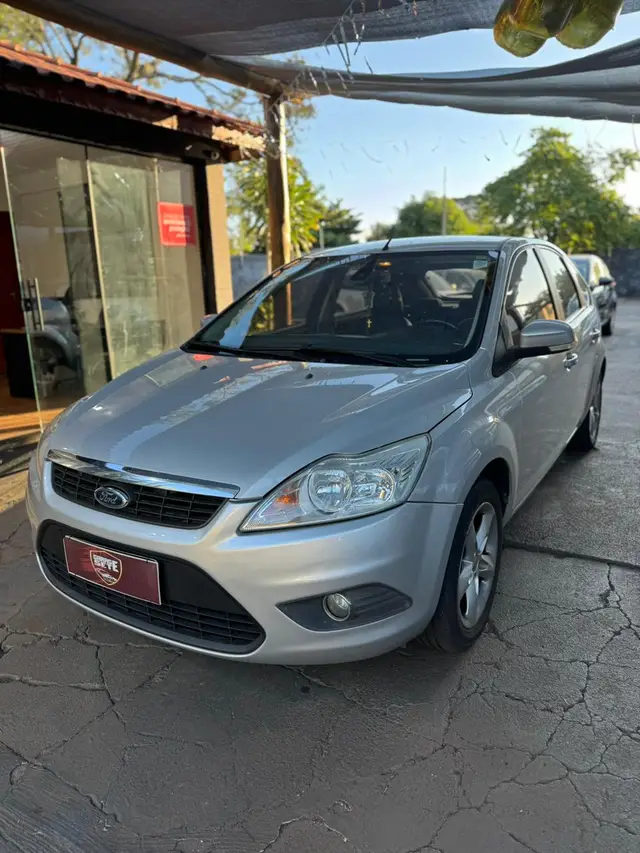 Carro Ford Focus Hatch 2013 GLX 2.0 16V (Flex)