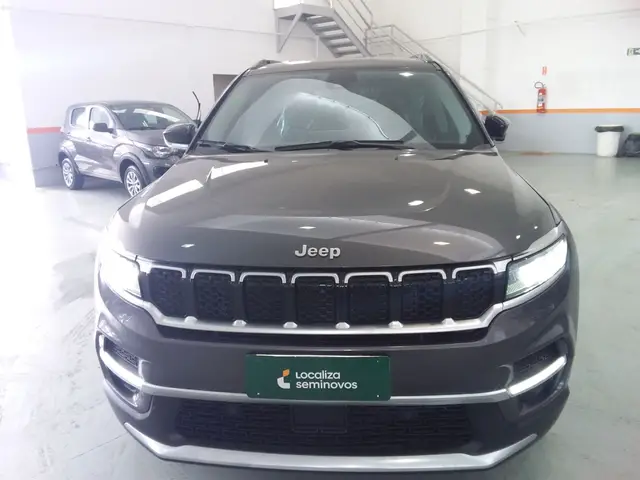Carro Jeep Commander 2023 Limited 1.3 T270