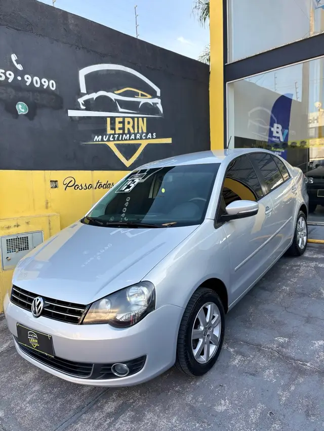 Carro Volkswagen Polo Sedan 2013 Comfortline 1.6 8V (Flex)