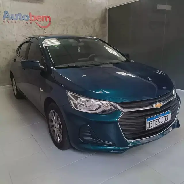 Carro Chevrolet Onix Plus 2023 LT 1.0