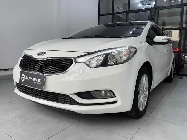 Carro Kia Cerato 2015 SX 1.6 (Aut) (Flex)