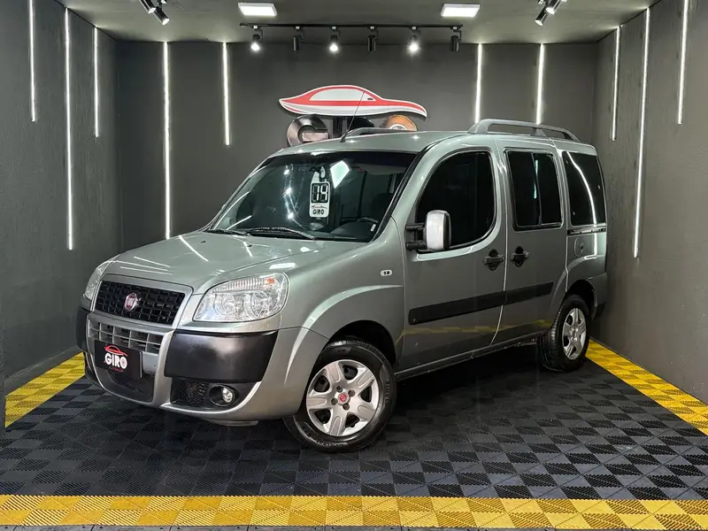 Fiat Doblò Essence 1.8 16V (Flex)