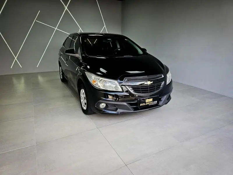 Chevrolet Onix 1.0 LT SPE/4