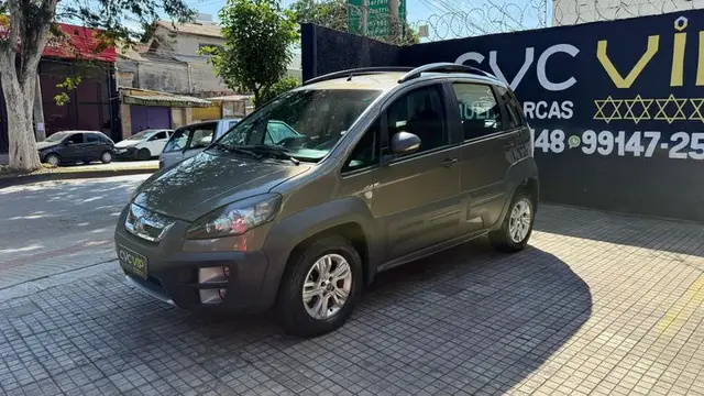 Carro Fiat Idea 2014 Adventure 1.8 16V E.TorQ (Flex)