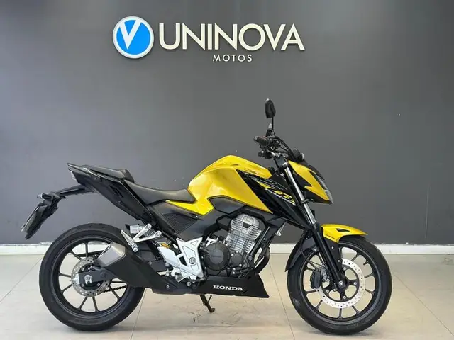 Carro Honda CB 300F Twister 2023 (ABS)