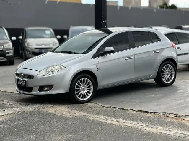 Carro Fiat Bravo 2013 Essence 1.8 16V Dualogic (Flex)