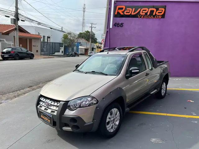 Carro Fiat Strada 2012 Adventure 1.8 16V (Flex) (Cabine Estendida)