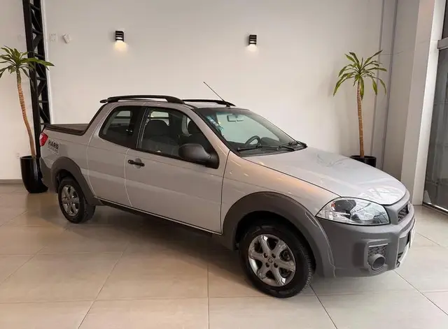 Carro Fiat Strada 2016 Working 1.4 (Flex) (Cabine Dupla)