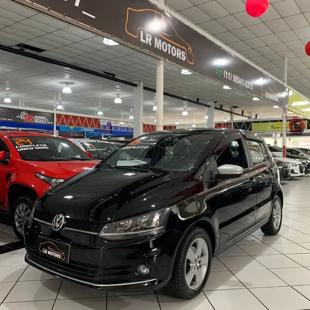 Carro Volkswagen Fox 2016 1.6 MSI Rock in Rio (Flex)