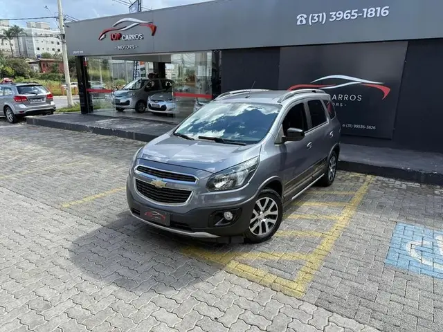 Carro Chevrolet Spin 2018 Activ 1.8 (Flex) (Aut)