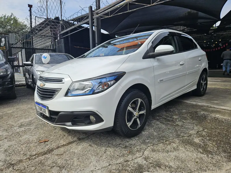 Chevrolet Onix 1.0 Loolapalooza SPE/4