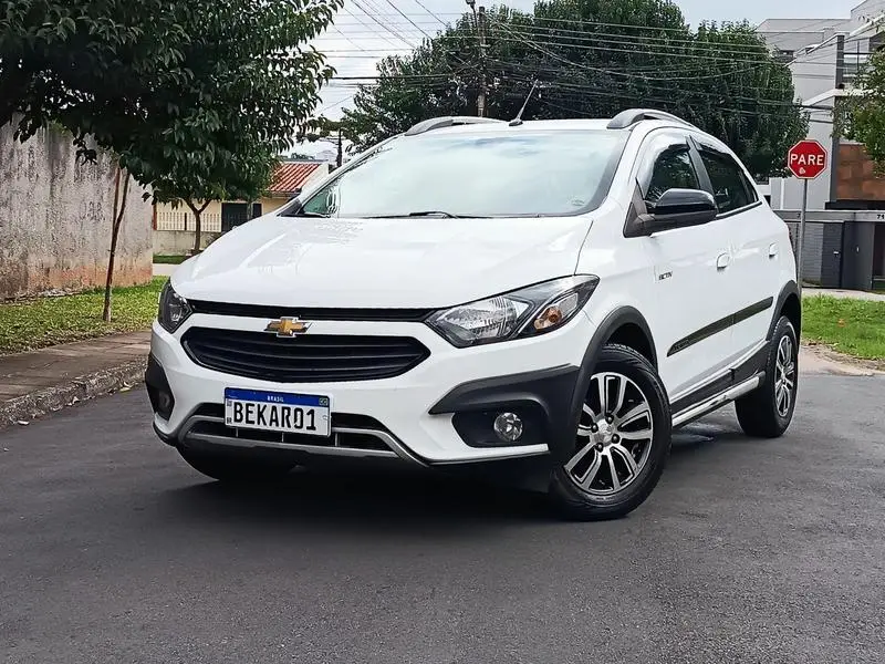 Chevrolet Onix 1.4 Activ SPE/4 (Aut)