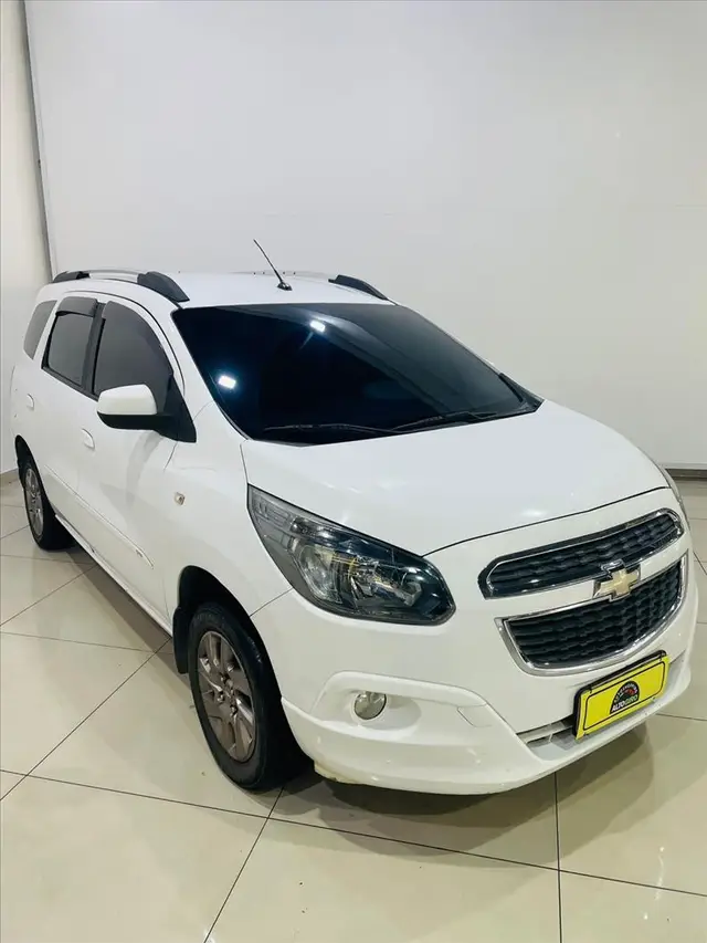 Carro Chevrolet Spin 2013 LTZ 7S 1.8 (Flex)