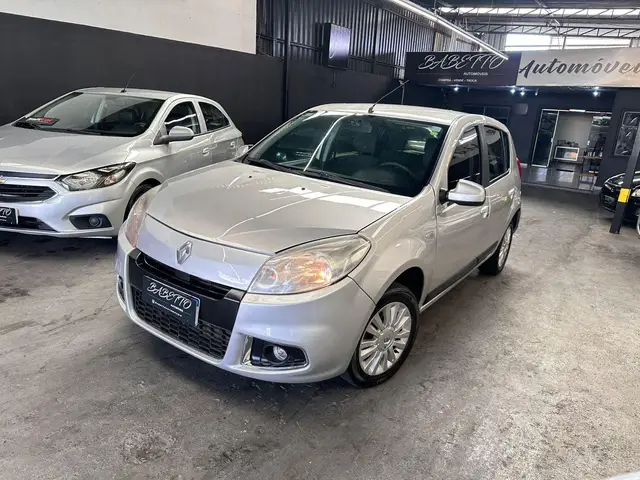 Carro Renault Sandero 2012 Privilège 1.6 8V Hi-Torque (flex)