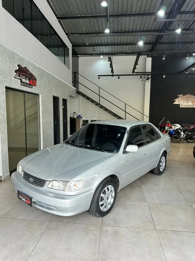 Carro Toyota Corolla 2002 Sedan XLi 1.8 16V