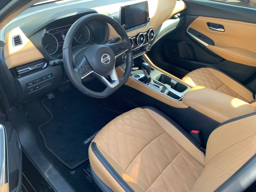 Sentra Exclusive 2.0 16V Aut.