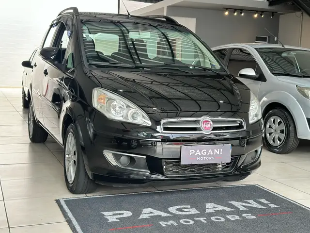 Carro Fiat Idea 2014 Attractive 1.4 8V (Flex)