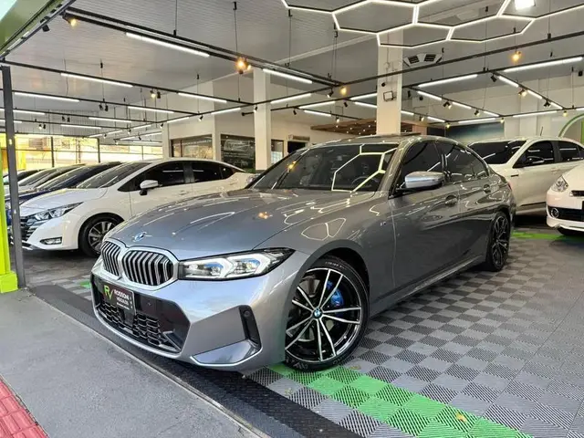 Carro BMW 320i 2024 M Sport 2.0 Turbo (Aut.)