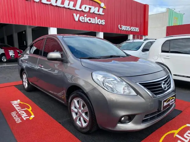 Carro Nissan Versa 2014 1.6 16V SL (Flex)