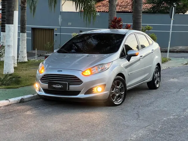 Carro Ford New Fiesta Hatch 2015 New Fiesta SE 1.6 16V PowerShift