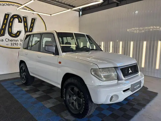 Carro Mitsubishi Pajero TR4 2006 2.0 16V